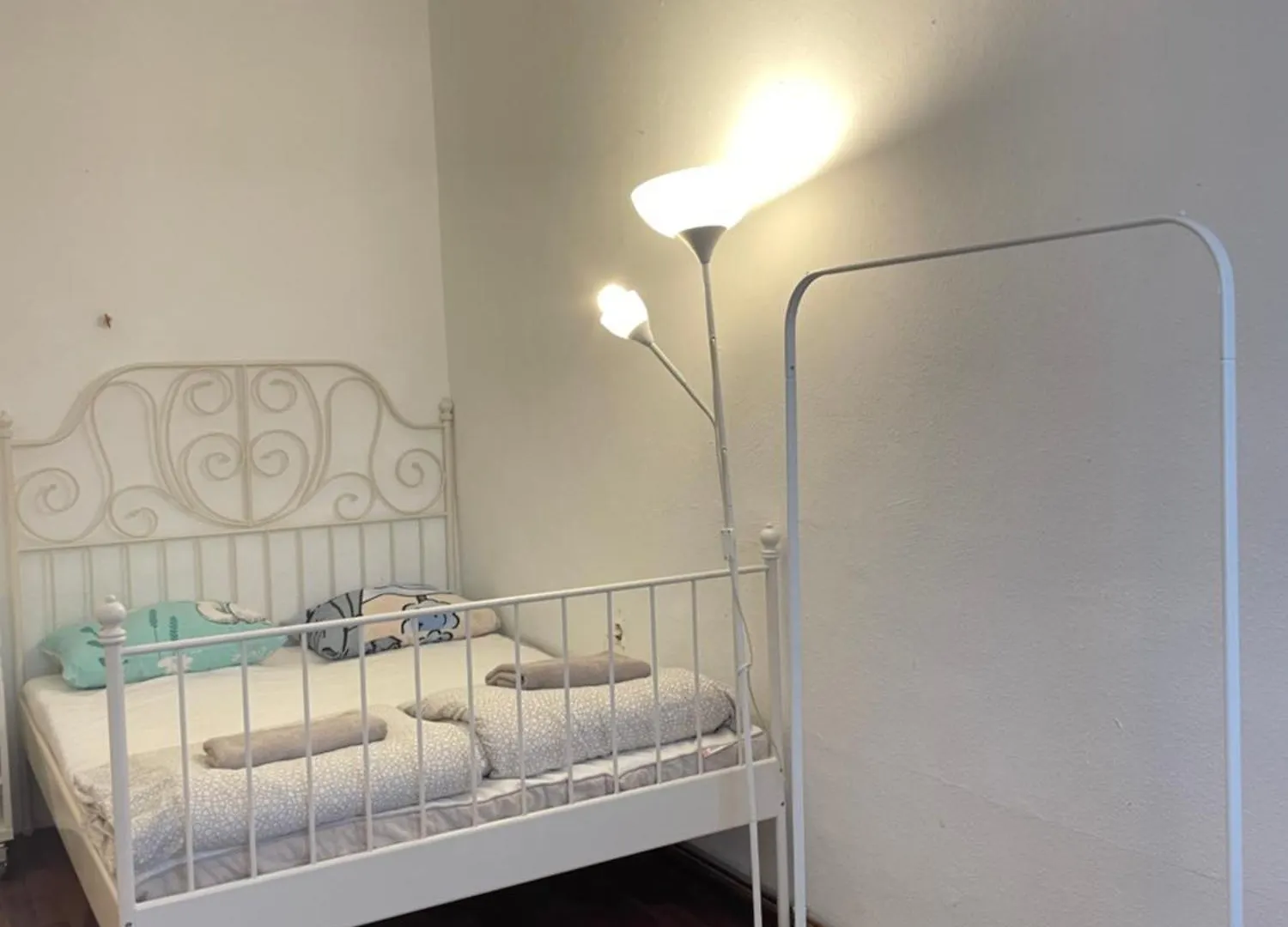 Schoepfwerk Hostel Vienna Homestay