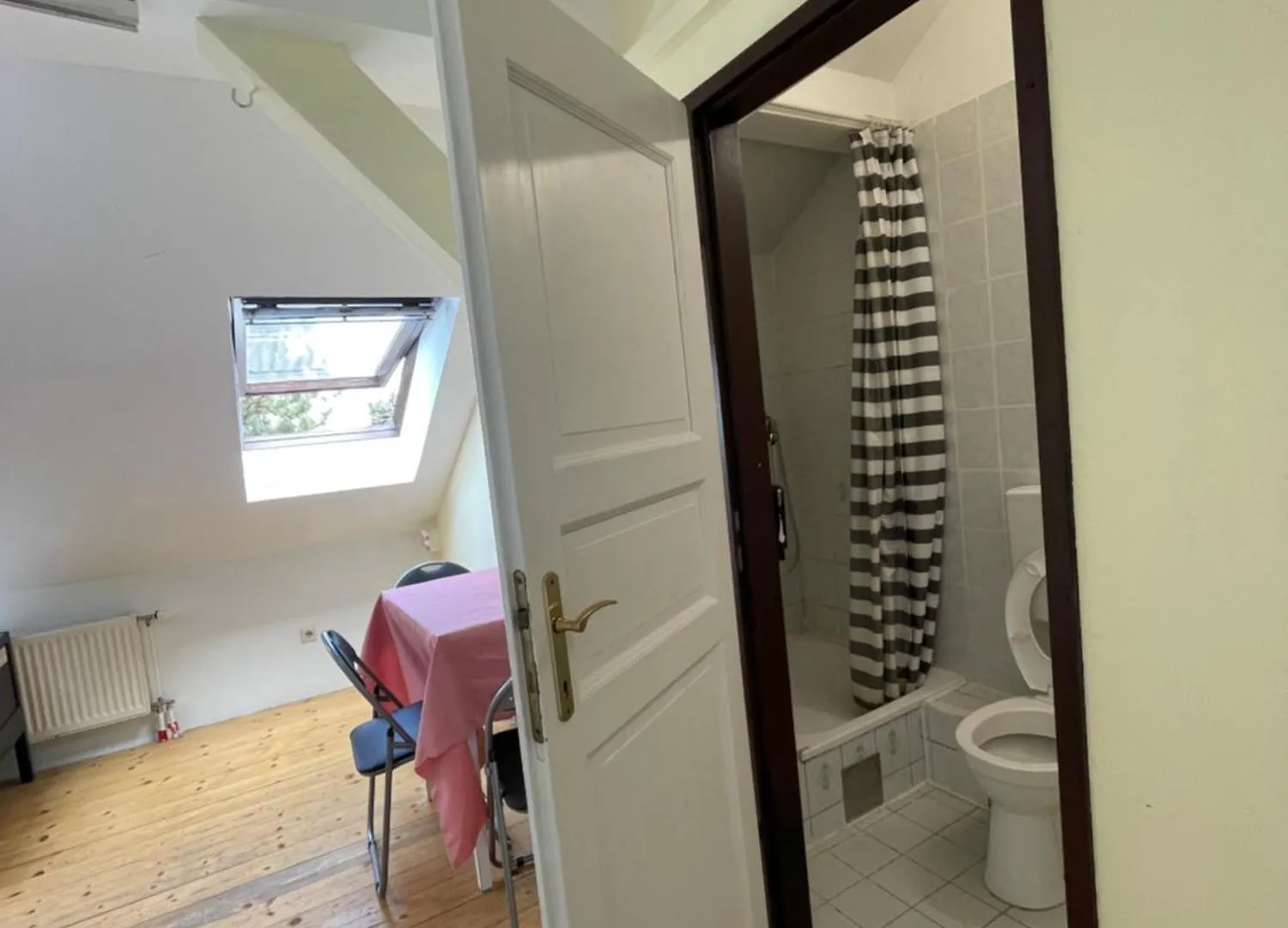 Schoepfwerk Hostel Vienna Homestay
